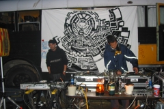 metek_crew